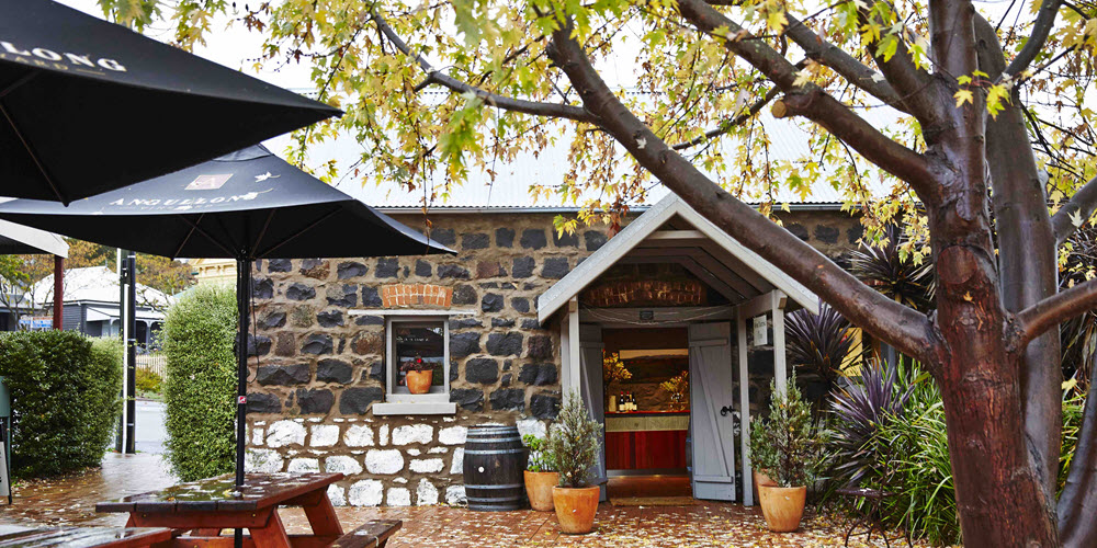 Angullong cellar door